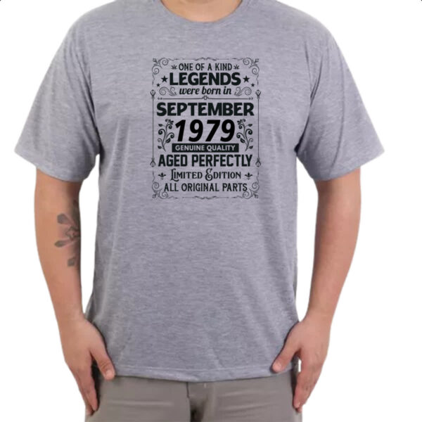 Camiseta Cinza Legends Were Born SET-1979 - Imagem 3