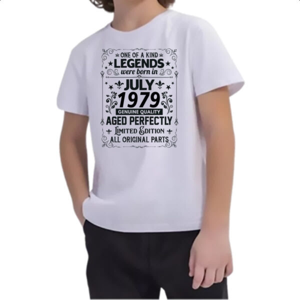 Camiseta Infanto Juvenil Legends Were Born JUL-1979 - Imagem 2