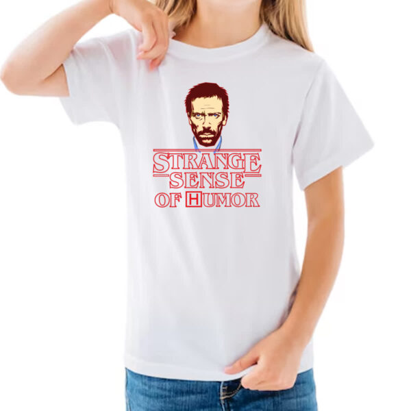 Camiseta Infanto Juvenil Strange sense of Humor - Imagem 3