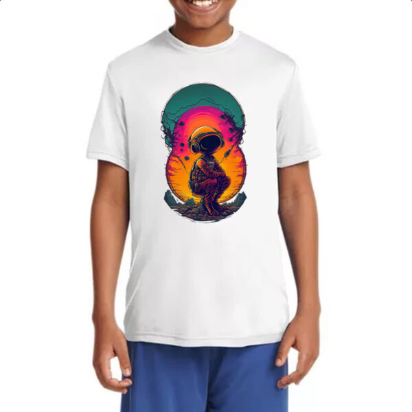Camiseta Infanto Juvenil Astronauta relaxamento lunar - Imagem 4