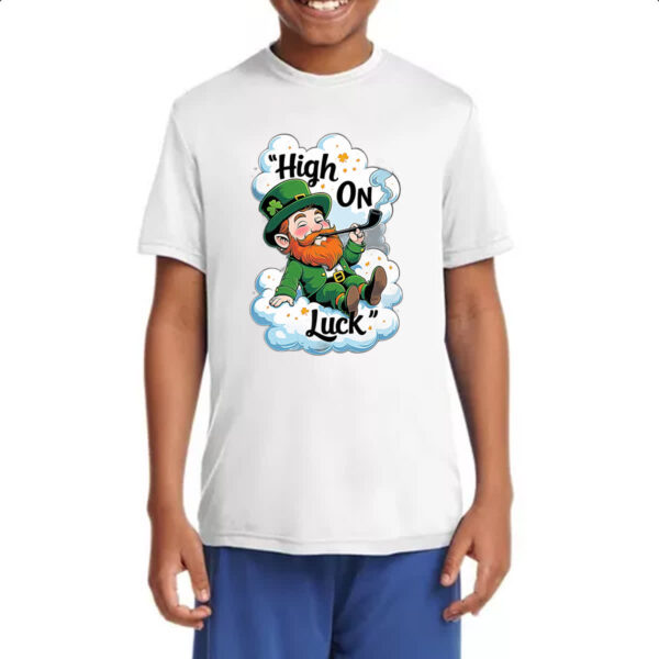 Camiseta Infanto Juvenil Leprechaun cheio de sorte - Imagem 4