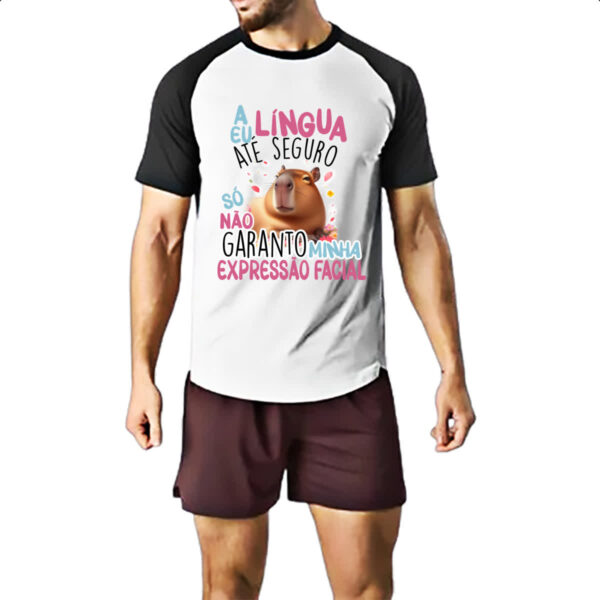 Camiseta Raglan Capivara lingua eu seguro - Imagem 2