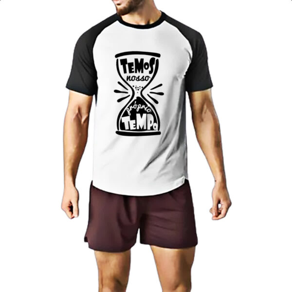 Camiseta Raglan Temos nosso proprio tempo - Imagem 2