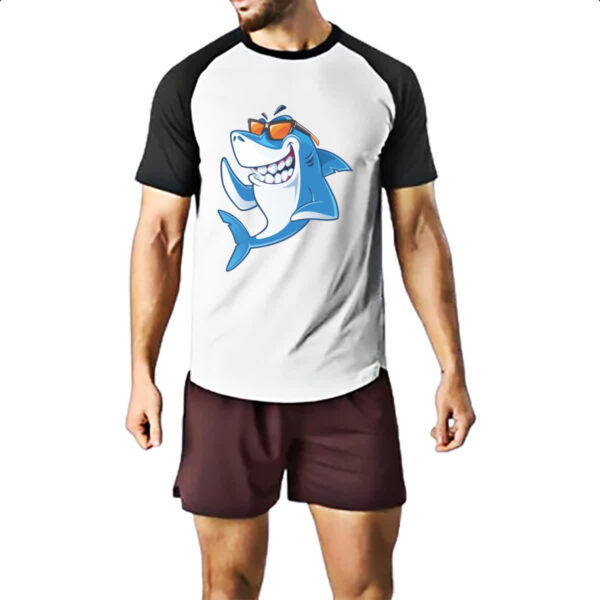Camiseta Raglan Tubarao verao oculos de sol - Imagem 2
