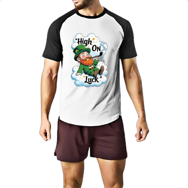 Camiseta Raglan Leprechaun cheio de sorte - Imagem 2