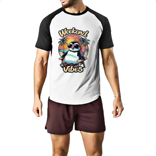 Camiseta Raglan Pinguim Weekend Vibes - Imagem 2
