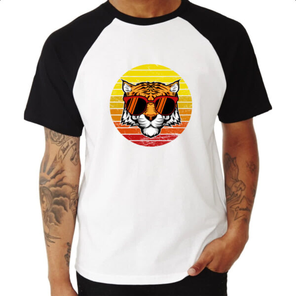Camiseta Raglan Tigre ray ban sunset - Imagem 3
