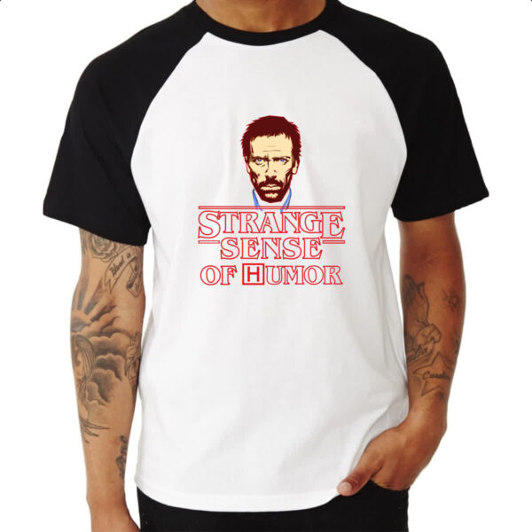 Camiseta Raglan Strange sense of Humor - Imagem 3