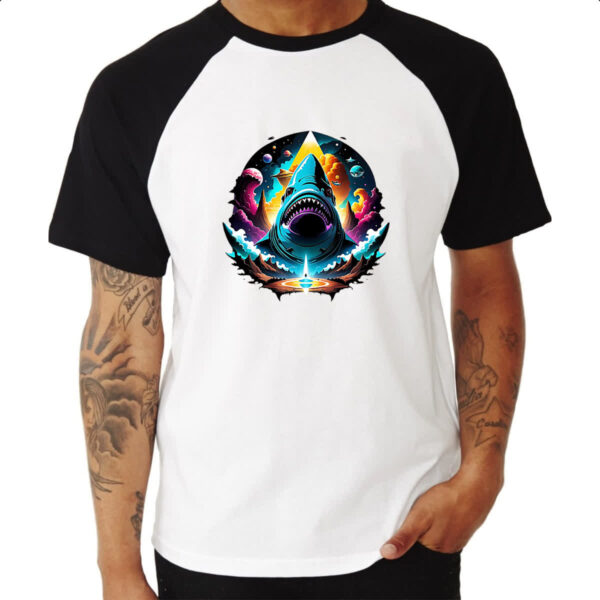 Camiseta Raglan Tubarao nebulosa - Imagem 3