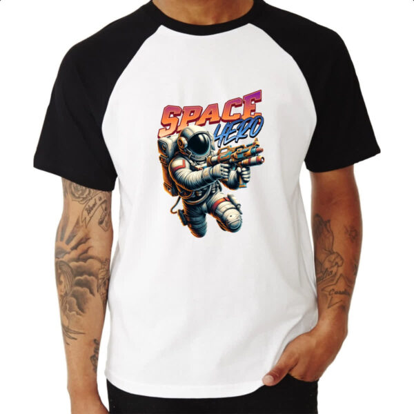 Camiseta Raglan Space Hero - Imagem 3