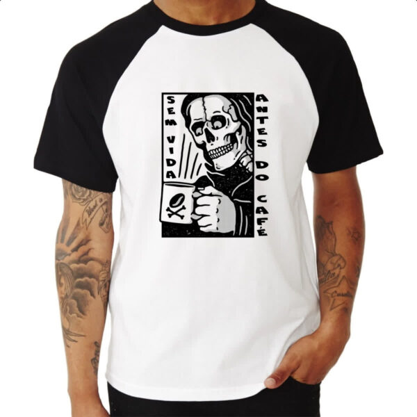 Camiseta Raglan Sem vida antes do cafe - Imagem 3