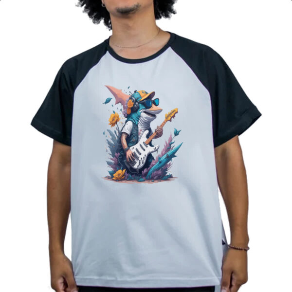 Camiseta Raglan Tubarao guitarrista - Imagem 4