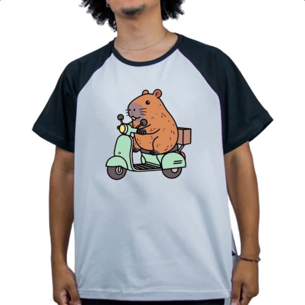 Camiseta Raglan Capivara na lambreta - Image 4