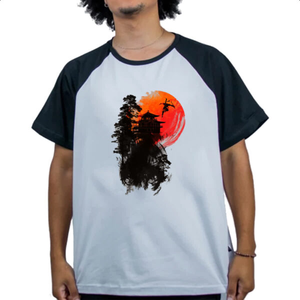 Camiseta Raglan Ninja sob a lua de sangue - Imagem 4