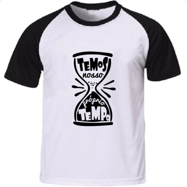 Camiseta Raglan Temos nosso proprio tempo