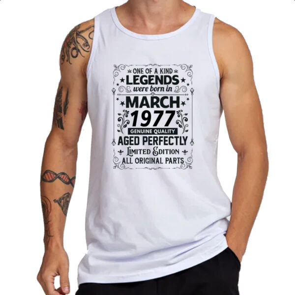 Camiseta Regata Legends Were Born MAR-1977 - Imagem 3