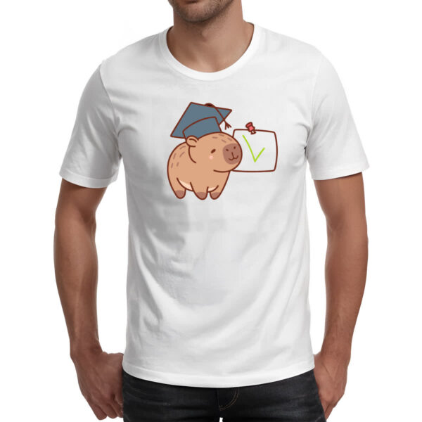 Camiseta Unissex Capivara Formando - Imagem 2