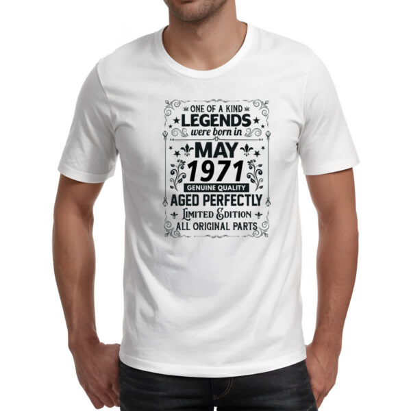 Camiseta Unissex Legends Were Born MAI-1971 - Imagem 2