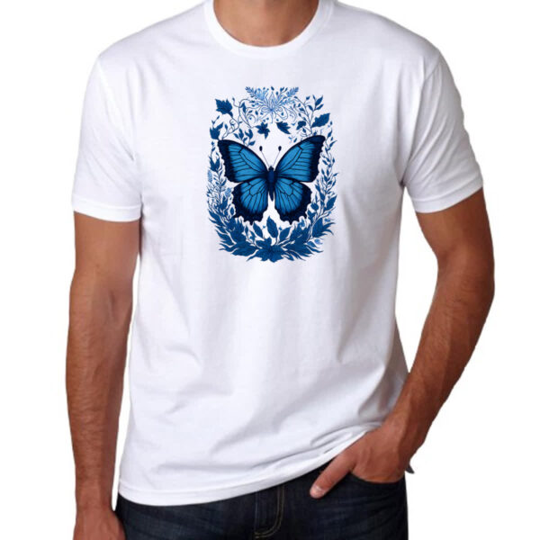 Camiseta Unissex Borboleta azul com flores e folhas - Imagem 3