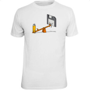 Camiseta Unissex TI pendriver e disquete na gangorra