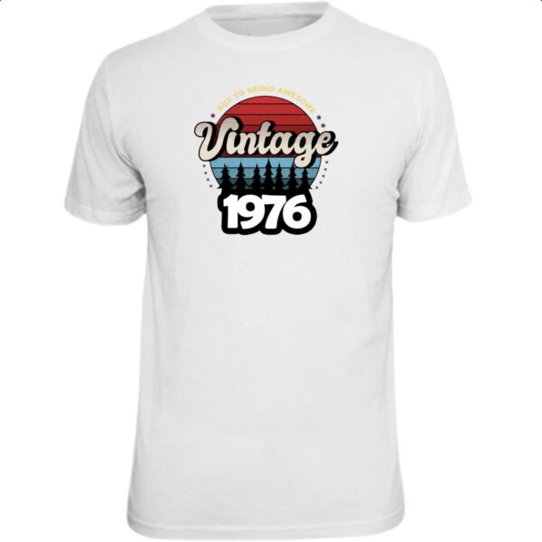 Camiseta Unissex Vintage being awesome 1976