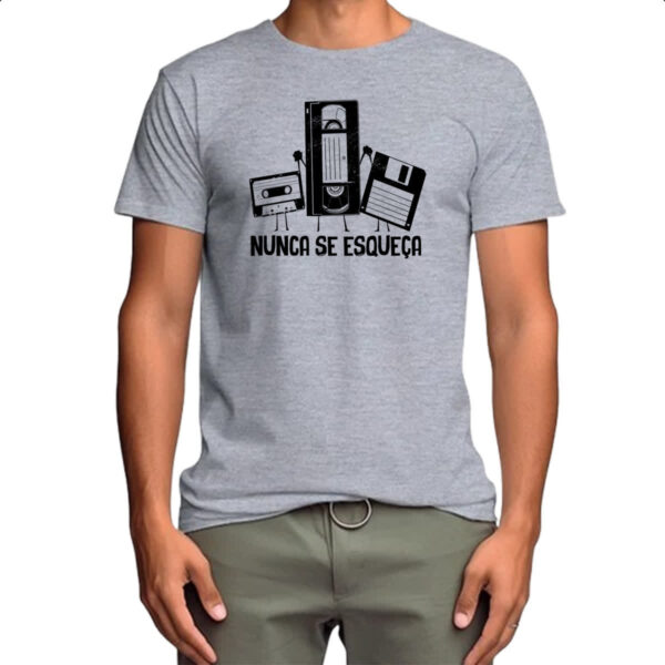 Camiseta Cinza Nunca se esqueca K7 VHS e Disquete - Imagem 4