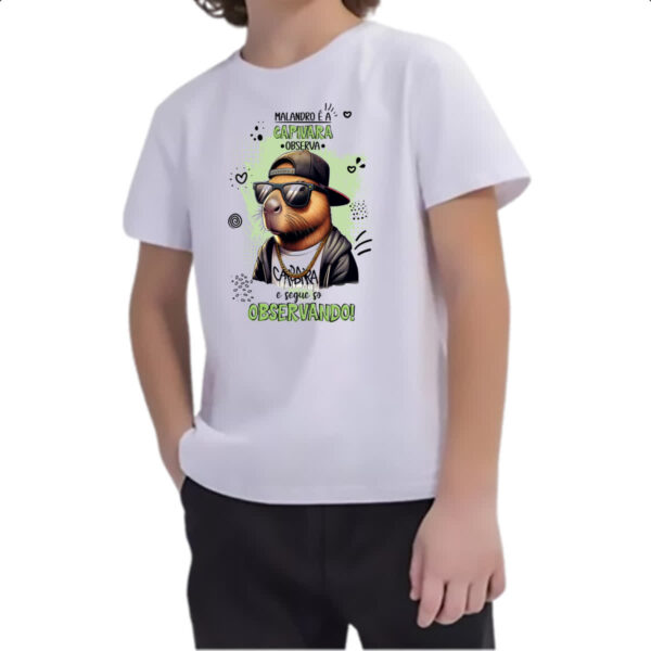 Camiseta Infanto Juvenil Capivara observando - Imagem 2