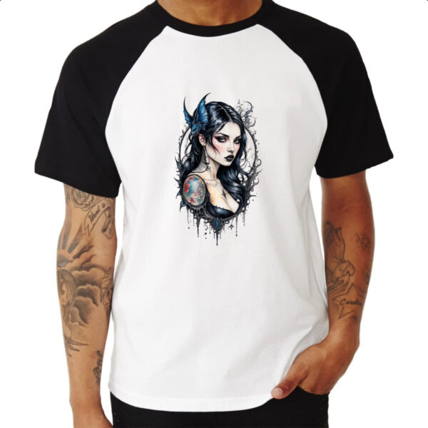 Camiseta Raglan Vampira watercolor ilustracao - Imagem 3