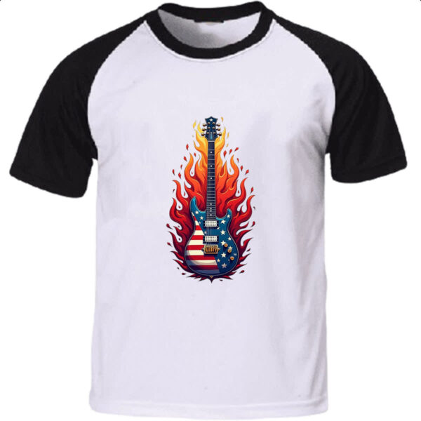 Camiseta Raglan Guitarra EUA Flamejante