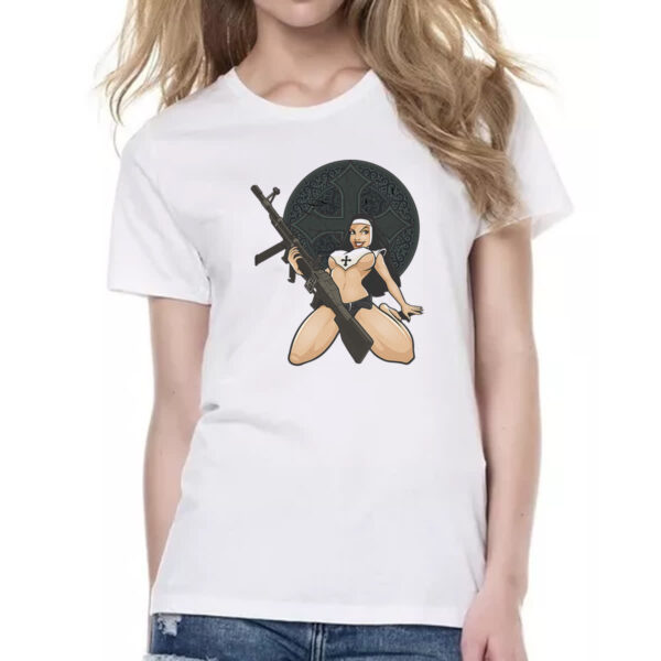 Camiseta Baby Look Freira Guerrilheira - Imagem 2