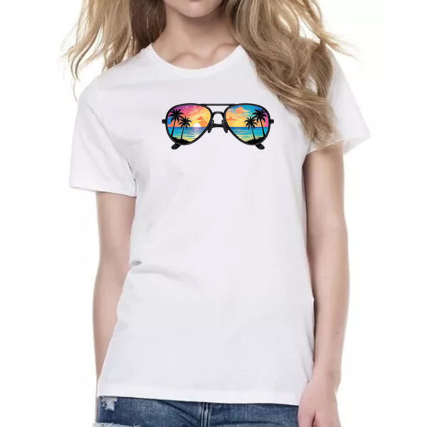 Camiseta Baby Look Oculos reflexo sunset - Imagem 2