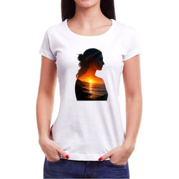 Camiseta Baby Look Silhueta mulher sunset - Imagem 3