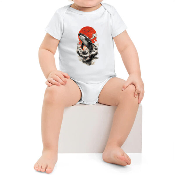 Body infantil Baleia sunset japan - Imagem 2