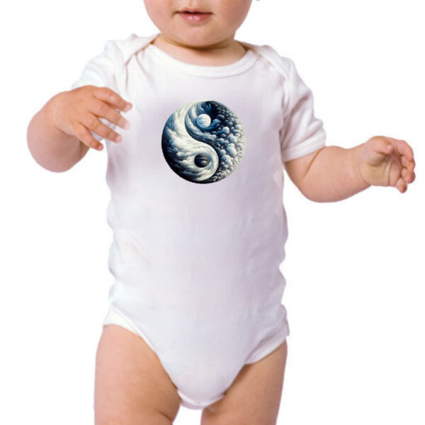 Body infantil Yin Yang Nuvens - Imagem 3