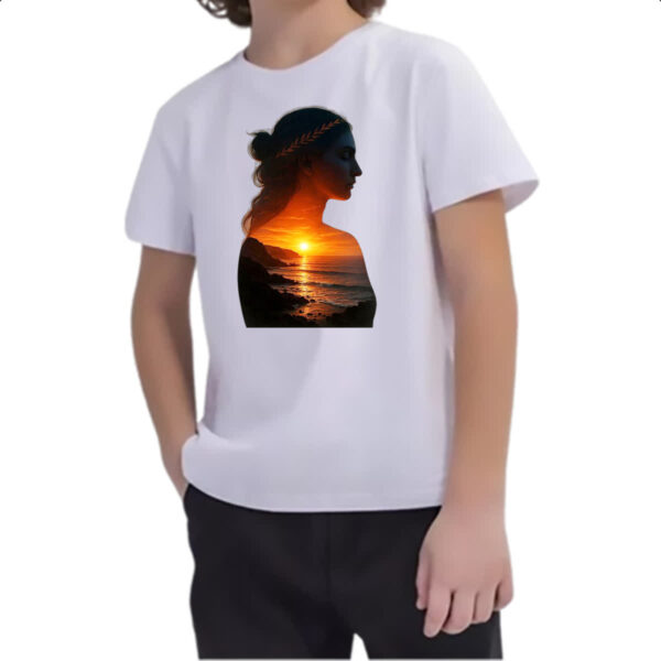 Camiseta Infanto Juvenil Silhueta mulher sunset - Imagem 2