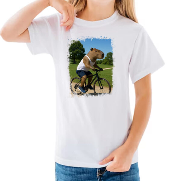 Camiseta Infanto Juvenil Capivara de bicicleta - Imagem 3