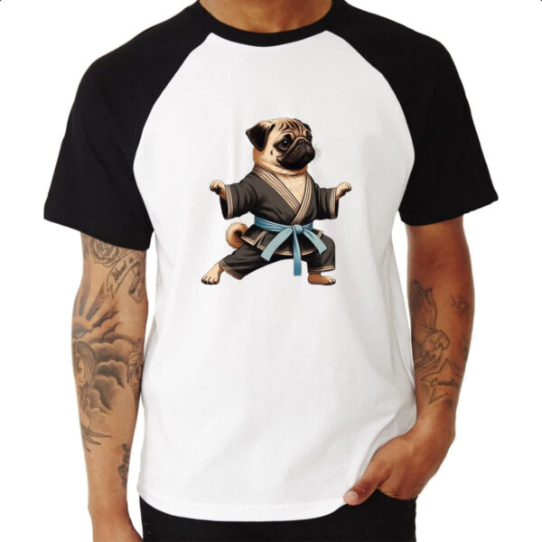 Camiseta Raglan Pug Karate - Imagem 3