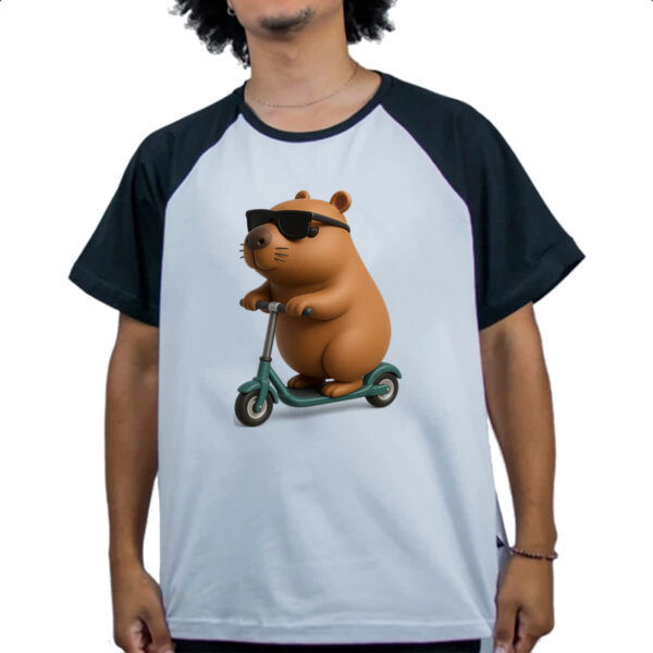 Camiseta Raglan Capivara no patinete 3D - Imagem 4