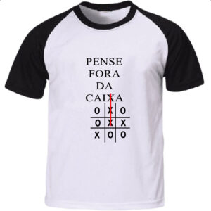 Camiseta Raglan Pense fora da caixa jogo da velha
