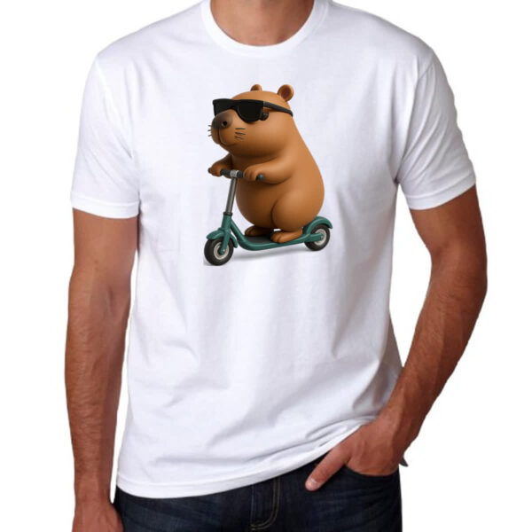 Camiseta Unissex Capivara no patinete 3D - Imagem 3