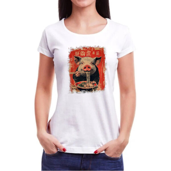 Camiseta Baby Look Porco comendo Lamen - Imagem 3