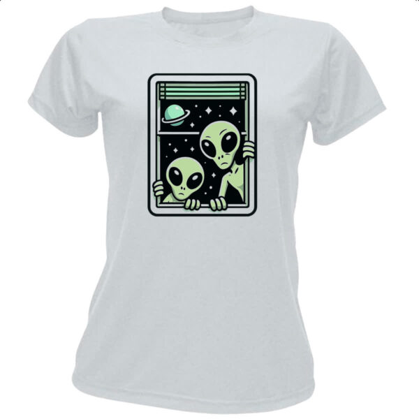 Camiseta Baby Look Aliens na janela