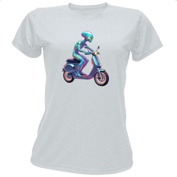Camiseta Baby Look ET andando de moto