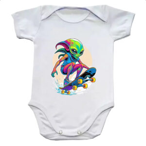 Body infantil ET andando de skate