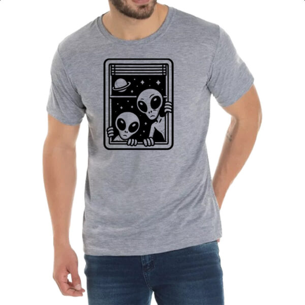 Camiseta Cinza Aliens na janela - Imagem 2