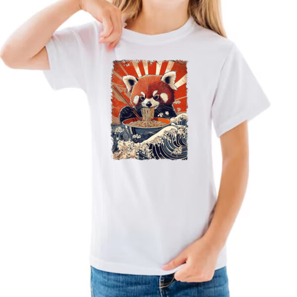 Camiseta Infanto Juvenil Panda vermelho comendo Lamen - Imagem 3