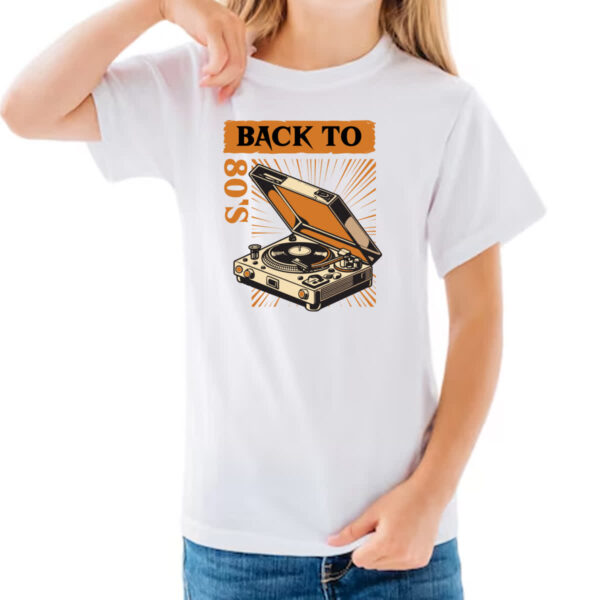 Camiseta Infanto Juvenil Back to anos 80 vitrola - Imagem 3