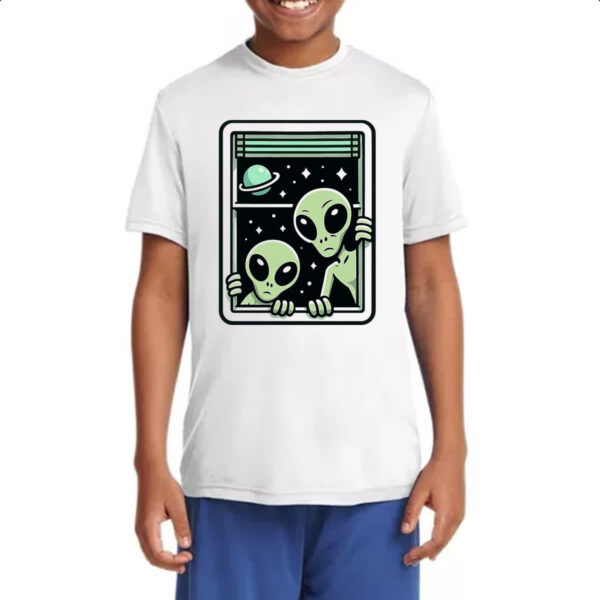 Camiseta Infanto Juvenil Aliens na janela - Imagem 4