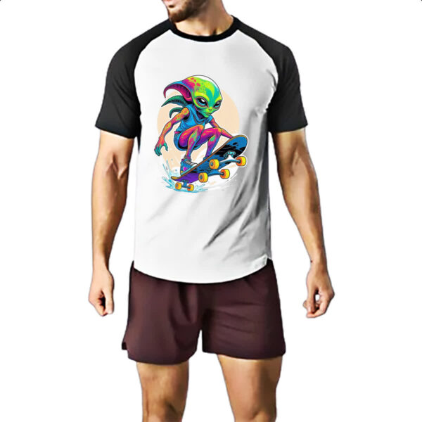 Camiseta Raglan ET andando de skate - Imagem 2