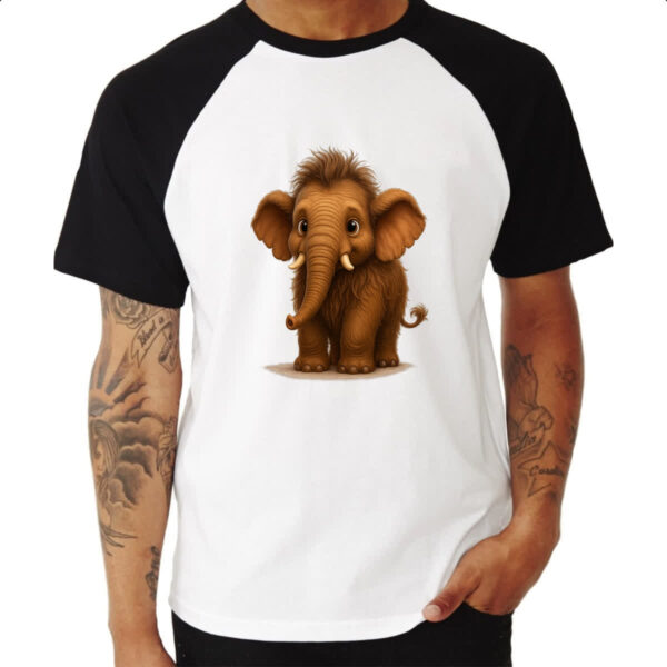 Camiseta Raglan Filhote de Mamute 3D art - Imagem 3